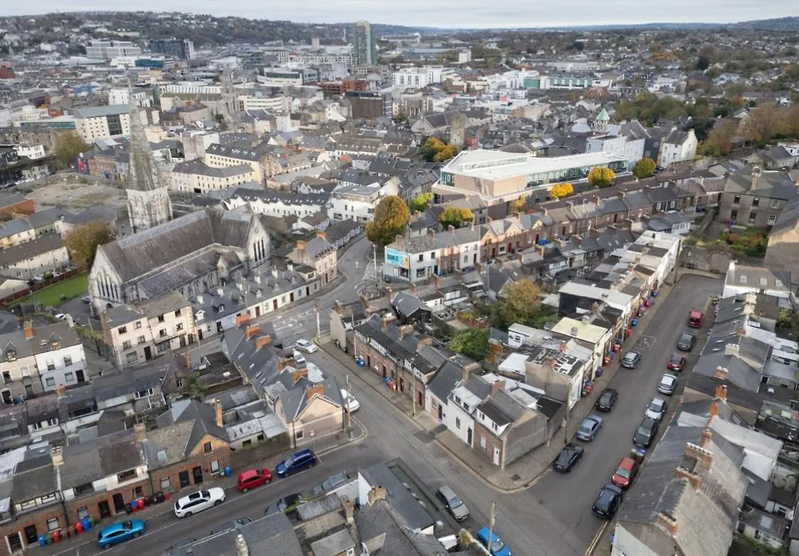 Charming City Retreat In Cork